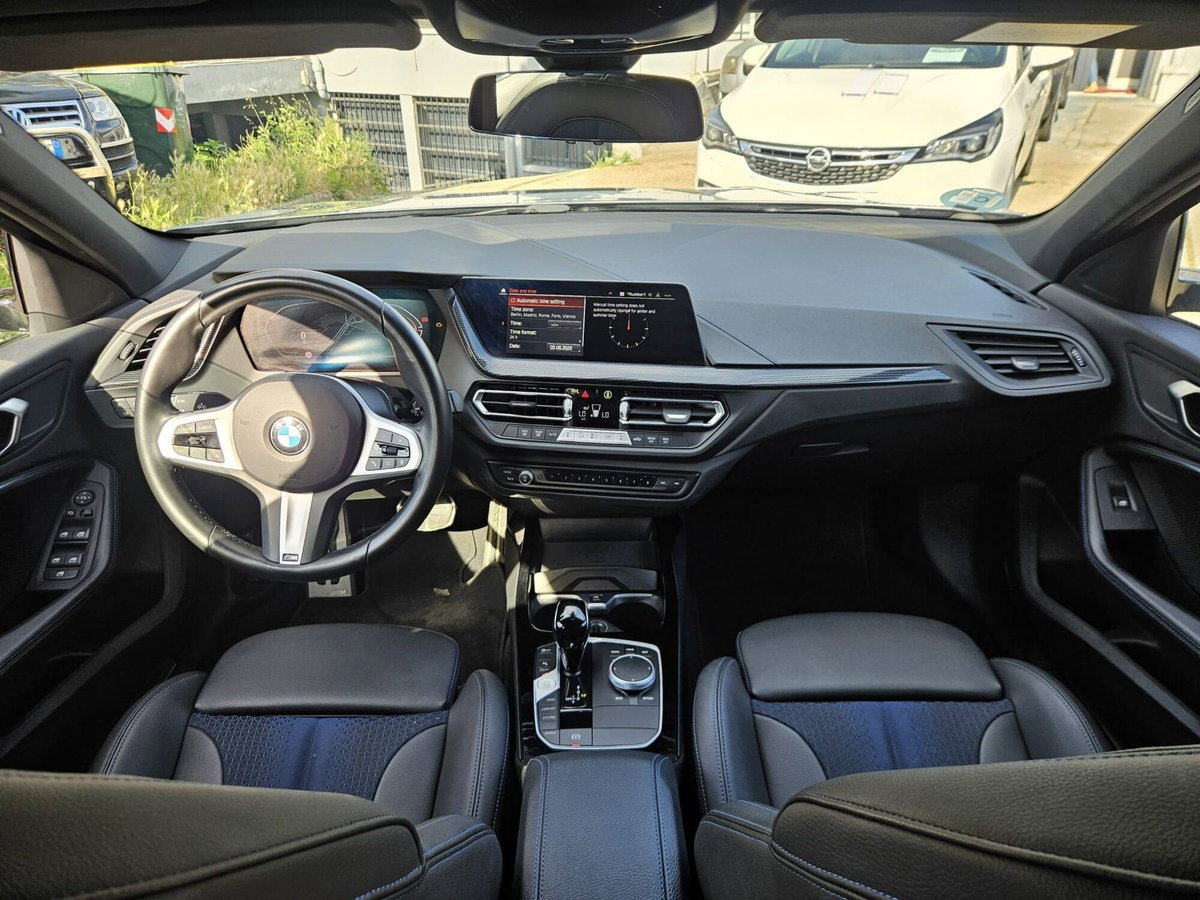 BMW Serie 1 5p. 118d 5p. Msport (9)
