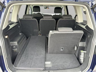 Volkswagen Touran 2.0 TDI 150 CV SCR DSG Executive BlueMotion Tech. (17)