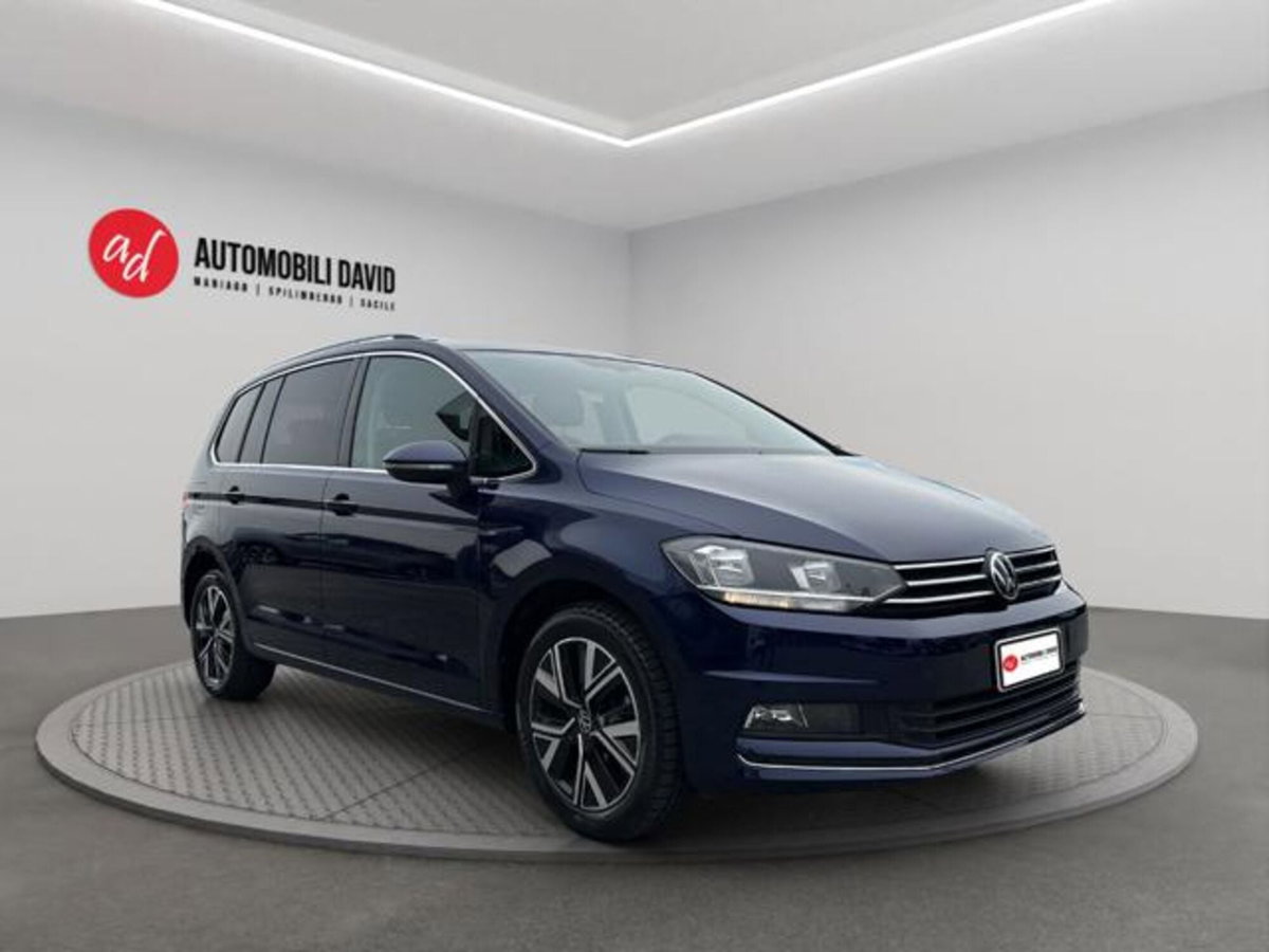 Volkswagen Touran 2.0 TDI 150 CV SCR DSG Executive BlueMotion Tech. (2)