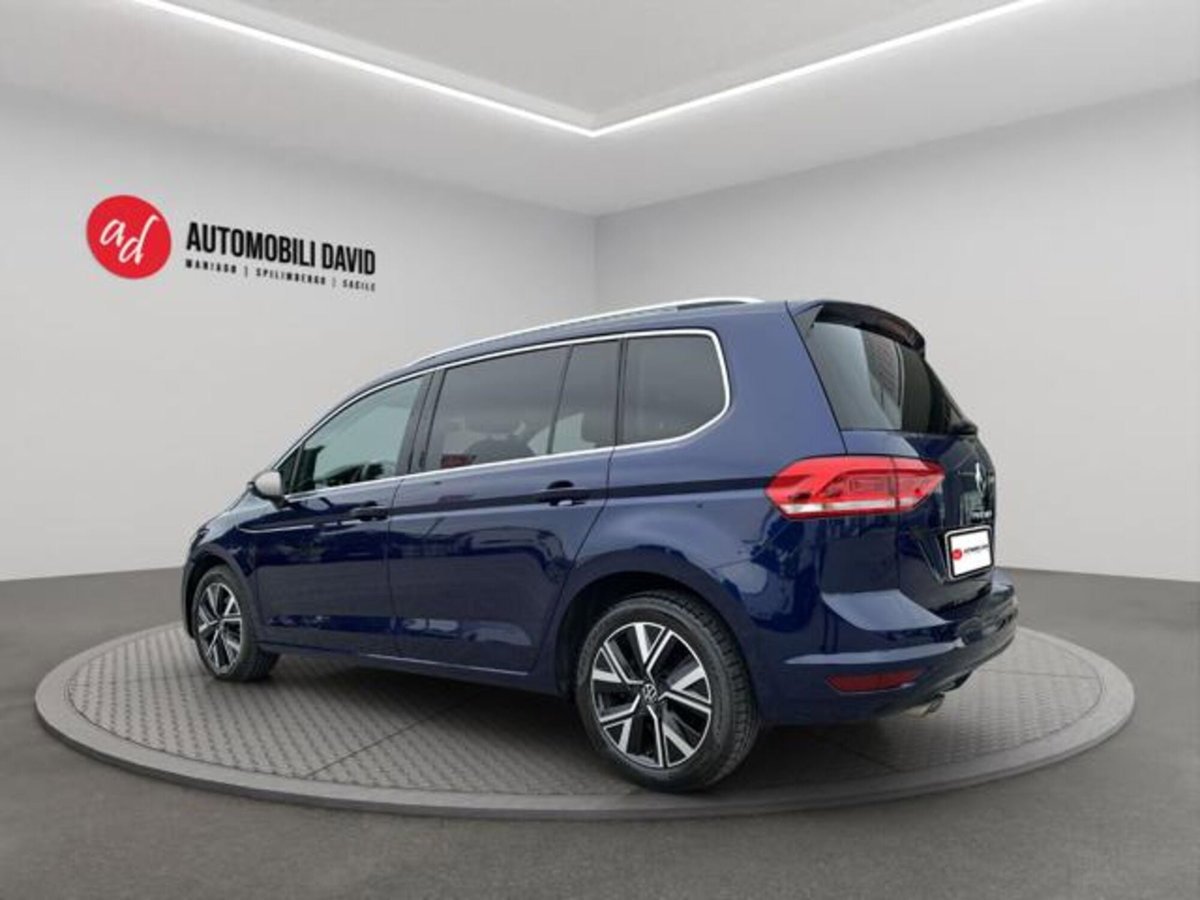 Volkswagen Touran 2.0 TDI 150 CV SCR DSG Executive BlueMotion Tech. (3)
