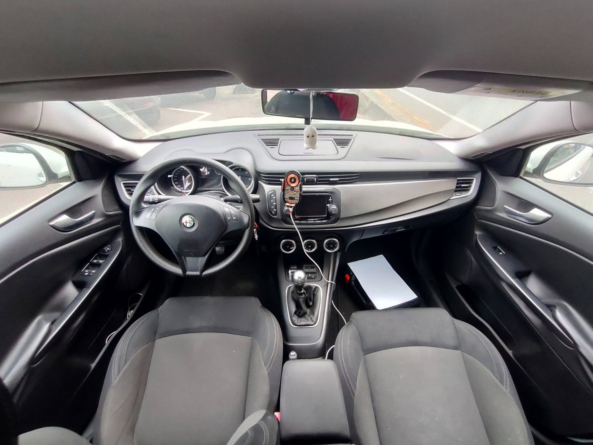 Alfa Romeo Giulietta 1.6 JTDm-2 Progression c/CL (11)