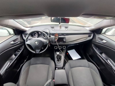 Alfa Romeo Giulietta 1.6 JTDm-2 Progression c/CL (11)