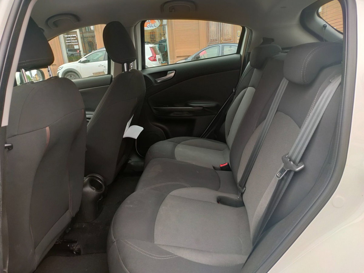 Alfa Romeo Giulietta 1.6 JTDm-2 Progression c/CL (19)