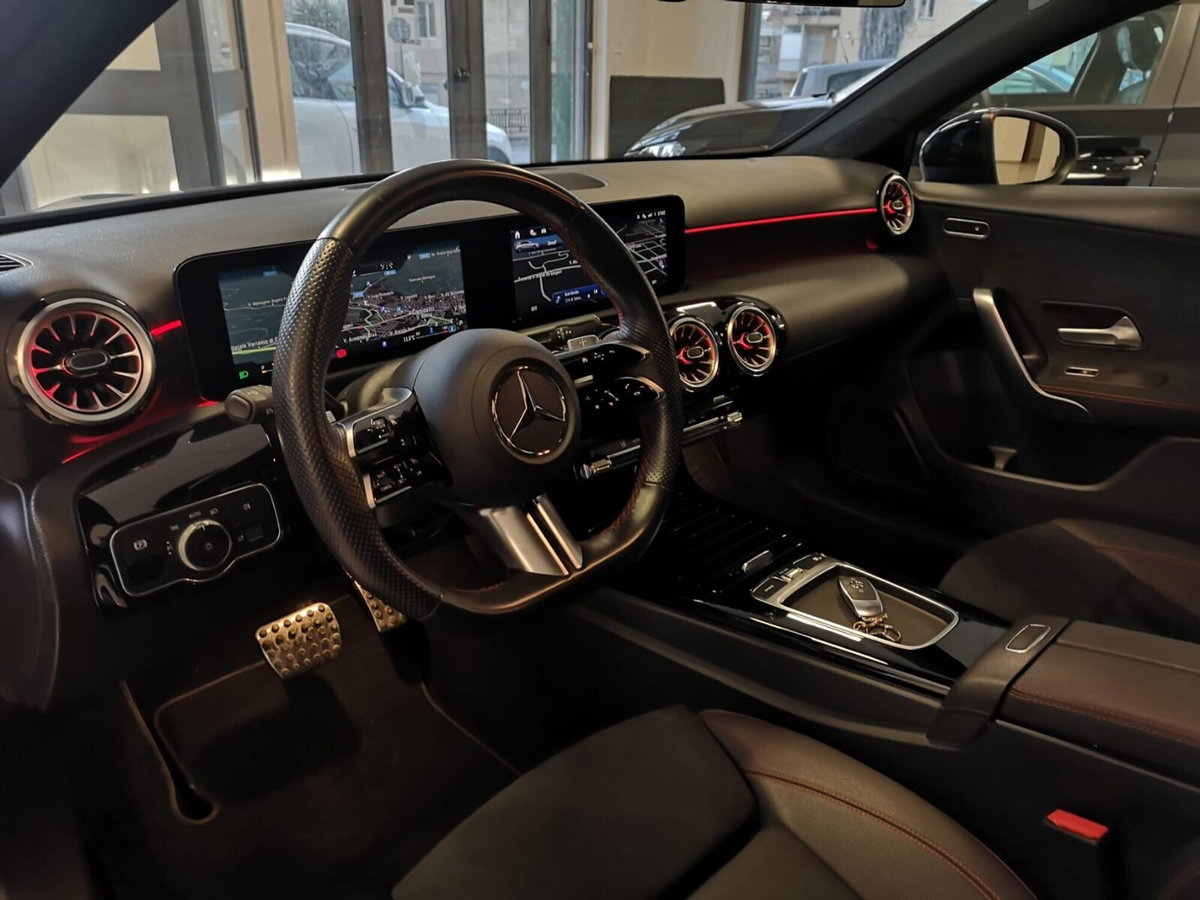 Mercedes-Benz Classe A 180 d Automatic Premium (14)