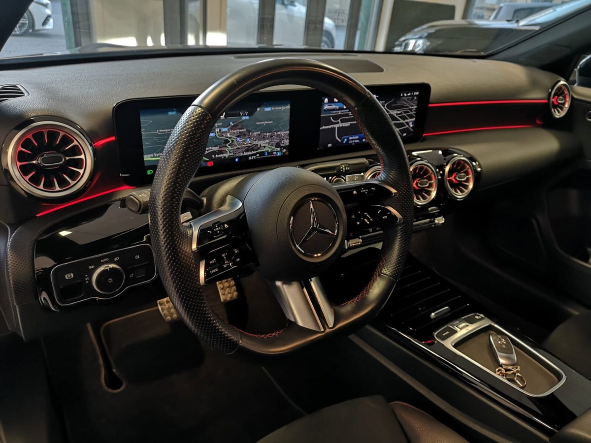 Mercedes-Benz Classe A 180 d Automatic Premium (15)