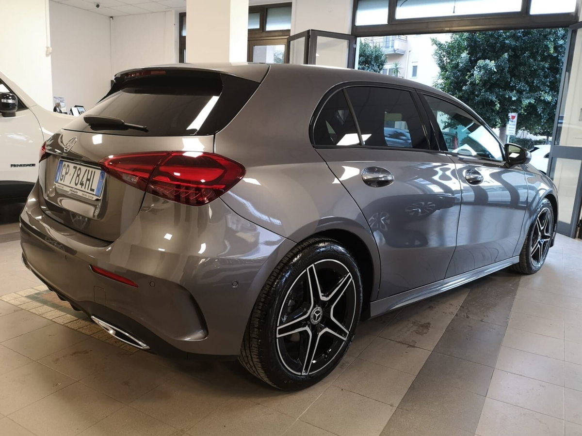 Mercedes-Benz Classe A 180 d Automatic Premium (4)