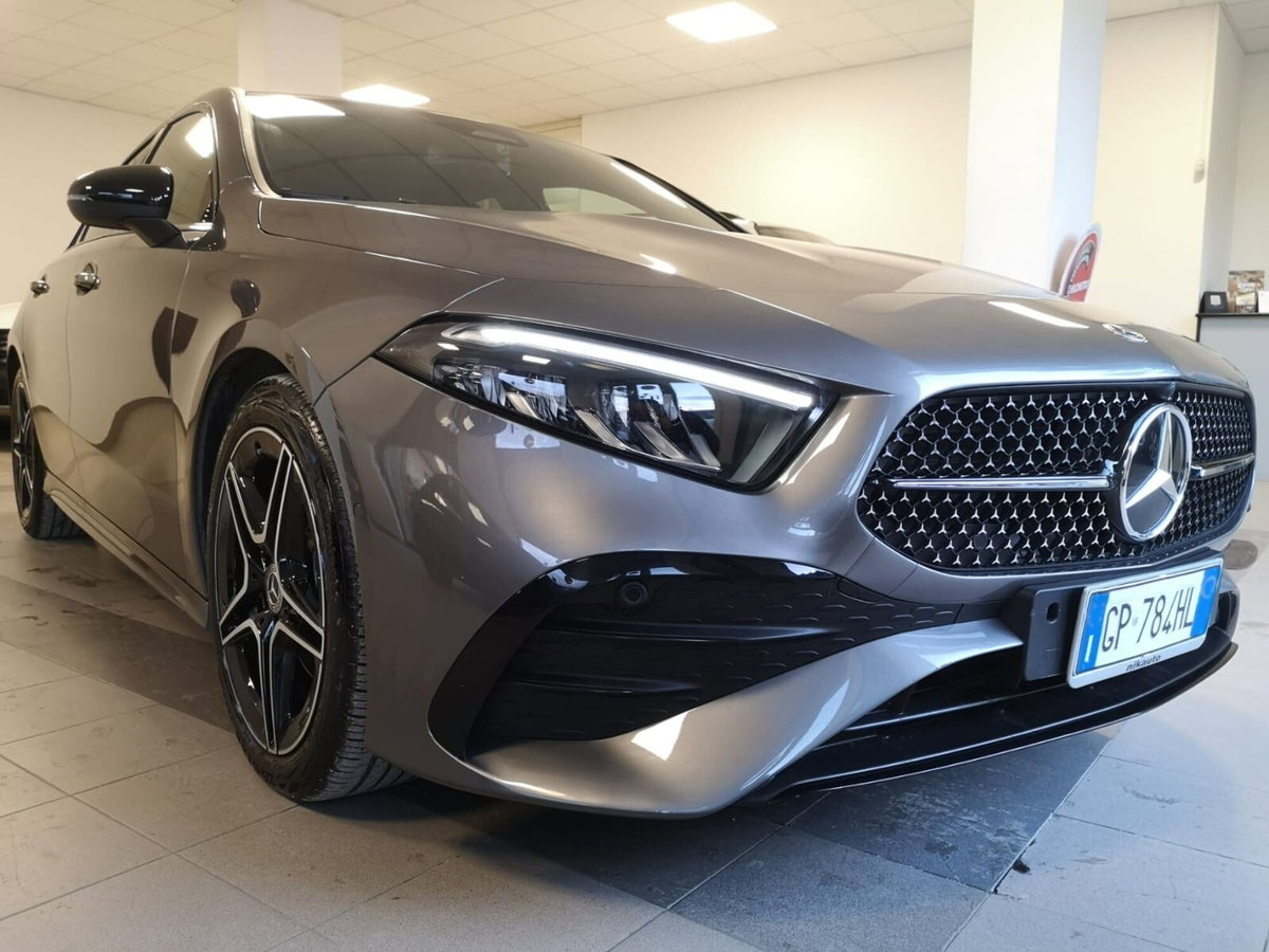 Mercedes-Benz Classe A 180 d Automatic Premium (8)