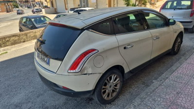 Lancia Delta 2.0 MJT DPF Platino (6)