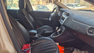 Lancia Delta 2.0 MJT DPF Platino (9)