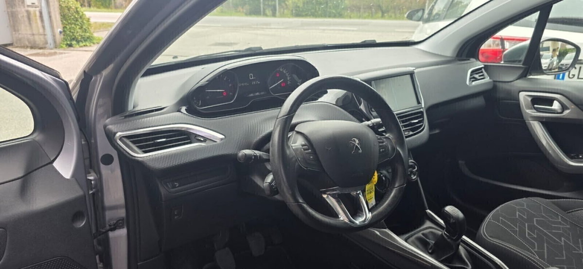 Peugeot 2008 75 Active (7)