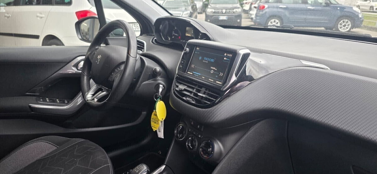 Peugeot 2008 75 Active (8)