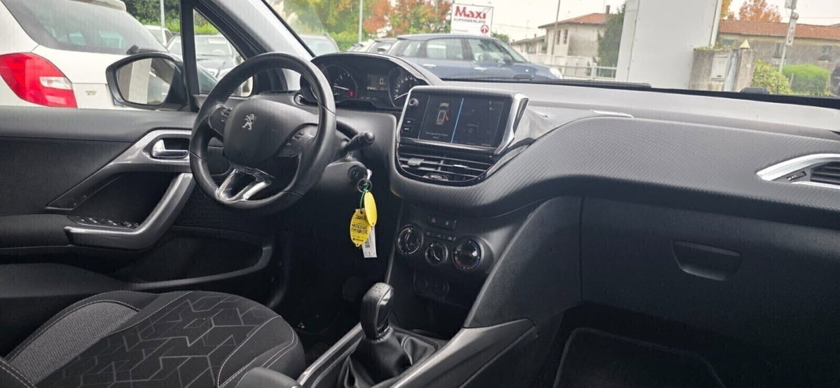 Peugeot 2008 75 Active (9)