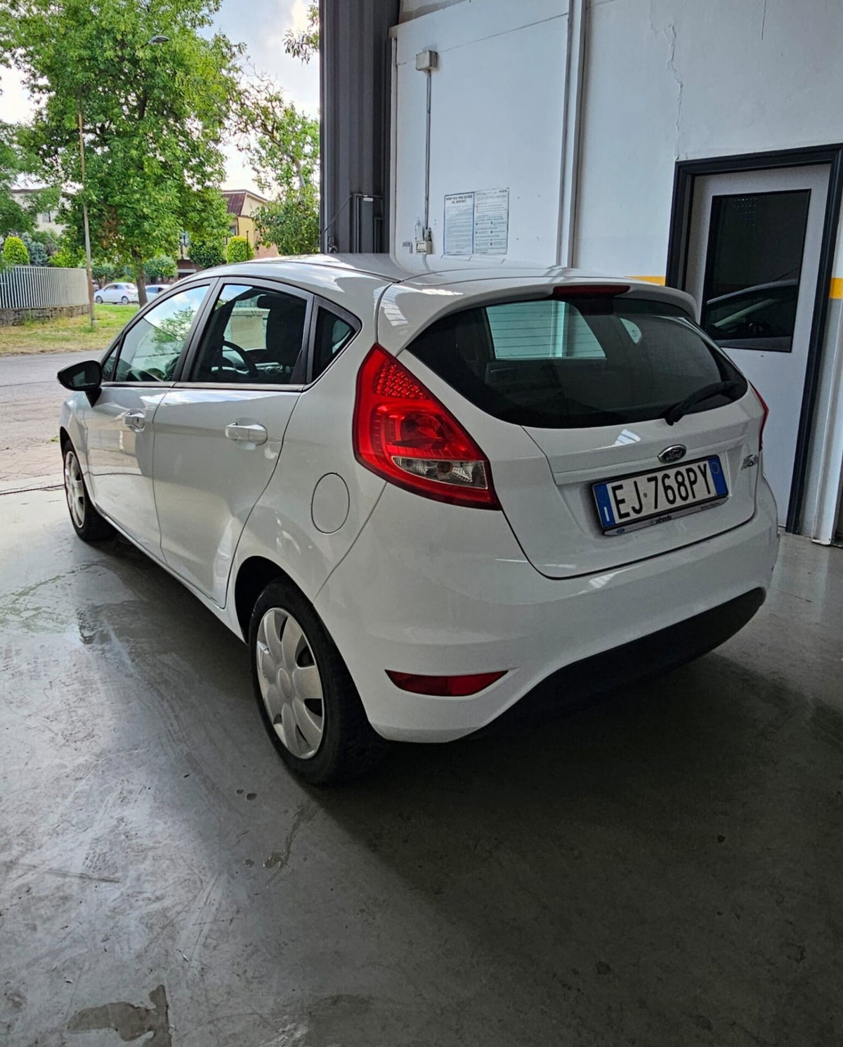 Ford Fiesta Ikon 1.4 5 porte Bz.- GPL (3)