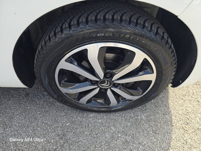 Citroen C1 C1 VTi 72 5 porte Shine (6)