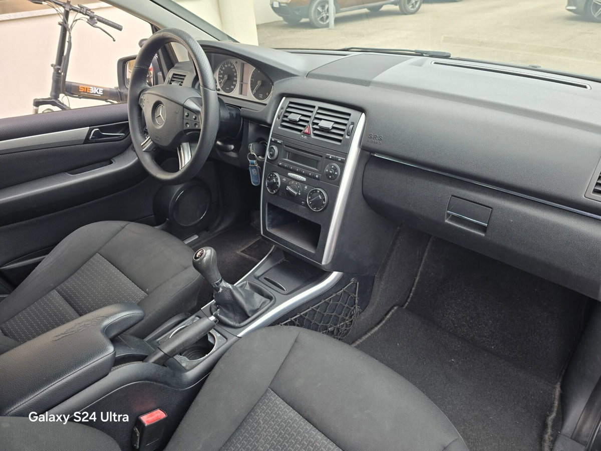 Mercedes-Benz Classe B 180 CDI Chrome (12)