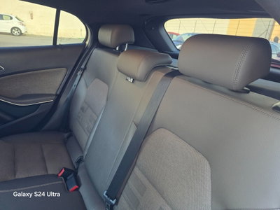 Mercedes-Benz GLA SUV 220 CDI Automatic Premium (9)