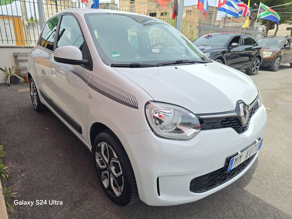 Renault Twingo SCe 65 CV Signature (3)