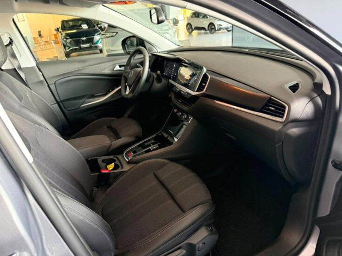 Opel Grandland 1.5 diesel Ecotec aut. GS Line (12)
