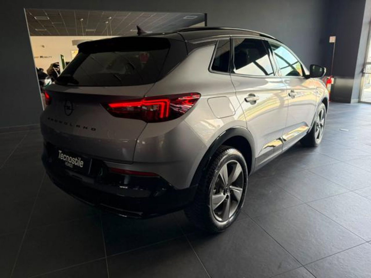 Opel Grandland 1.5 diesel Ecotec aut. GS Line (8)