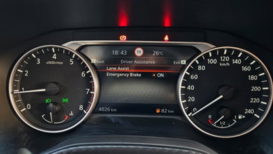 Nissan Juke 1.0 dig-t Acenta 114cv (19)