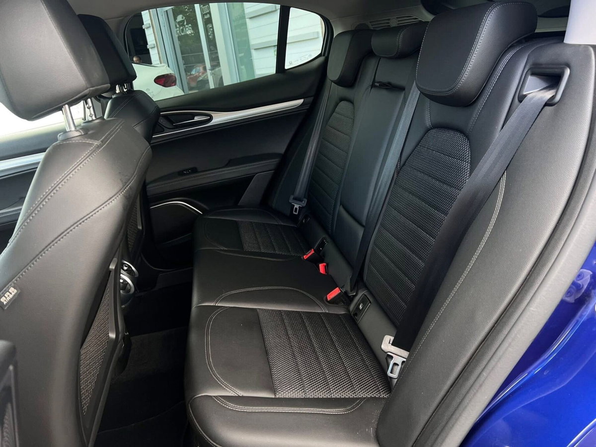 Alfa Romeo Stelvio Stelvio 2.2 Turbodiesel 190 CV AT8 Q4 Sprint (12)