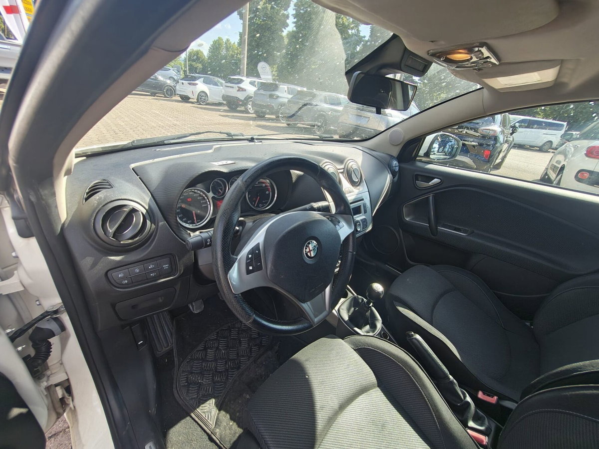 Alfa Romeo MiTo 1.3 JTDm 95 CV S&S (9)