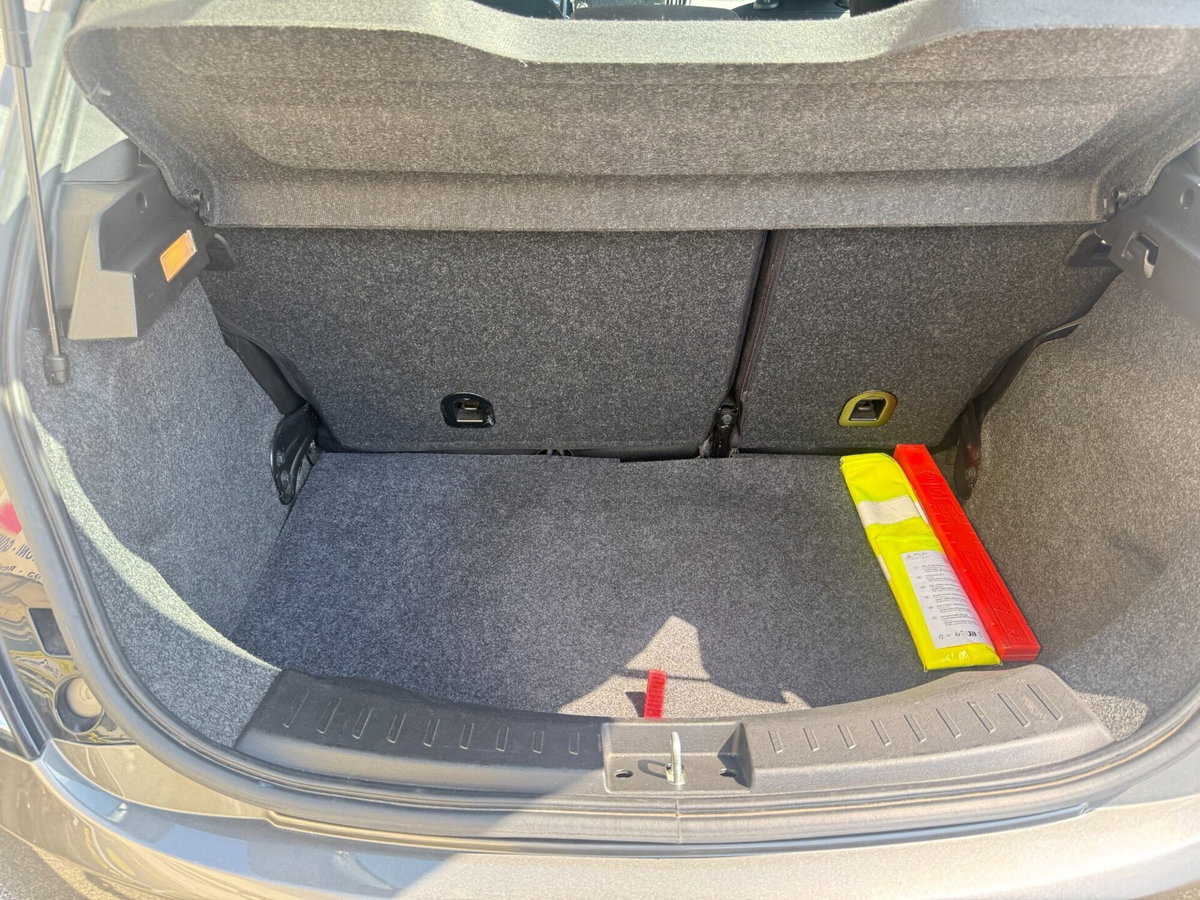 Lancia Ypsilon 1.0 FireFly 5 porte S&S Hybrid Ecochic Gold (11)