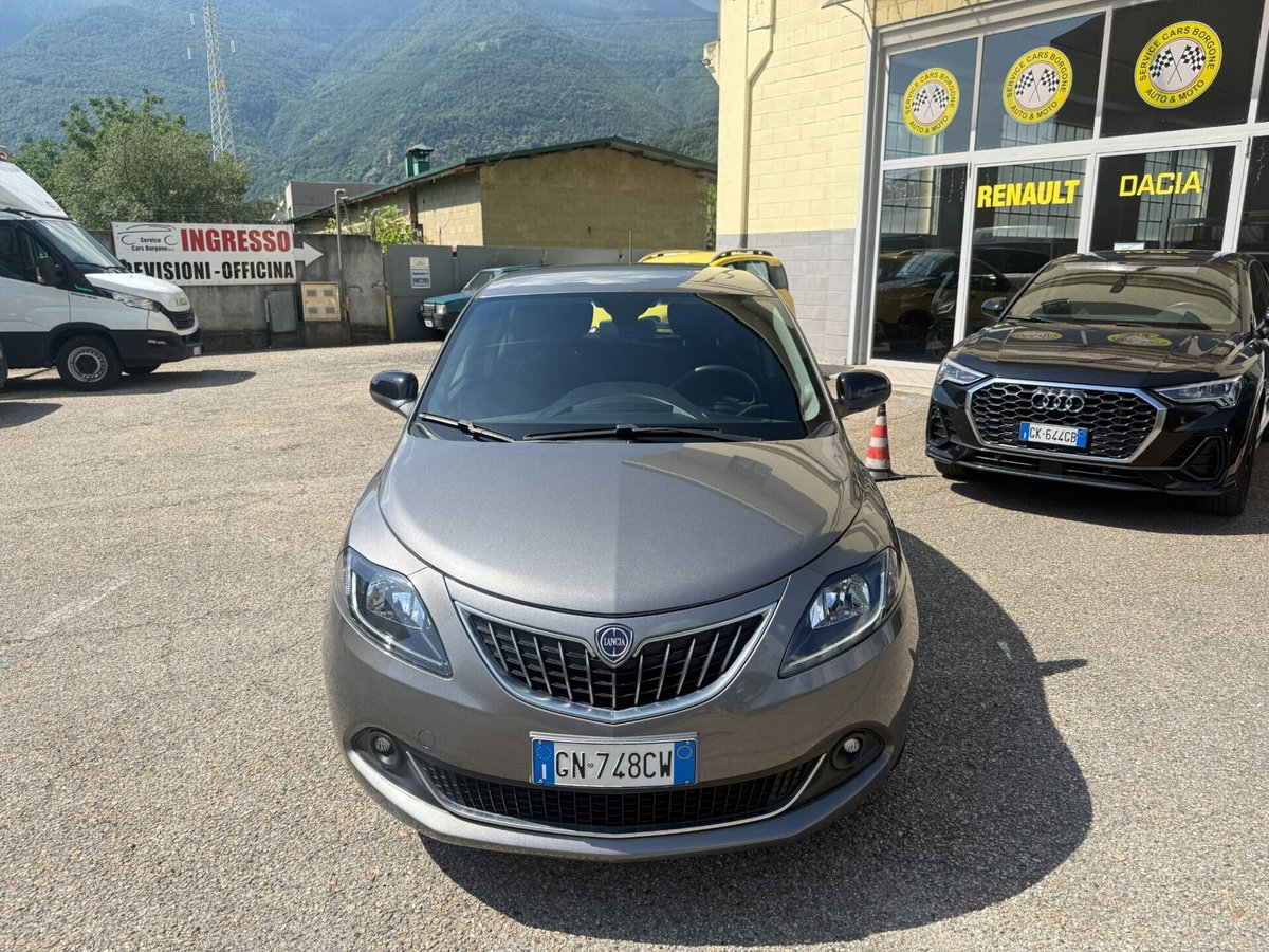 Lancia Ypsilon 1.0 FireFly 5 porte S&S Hybrid Ecochic Gold (3)