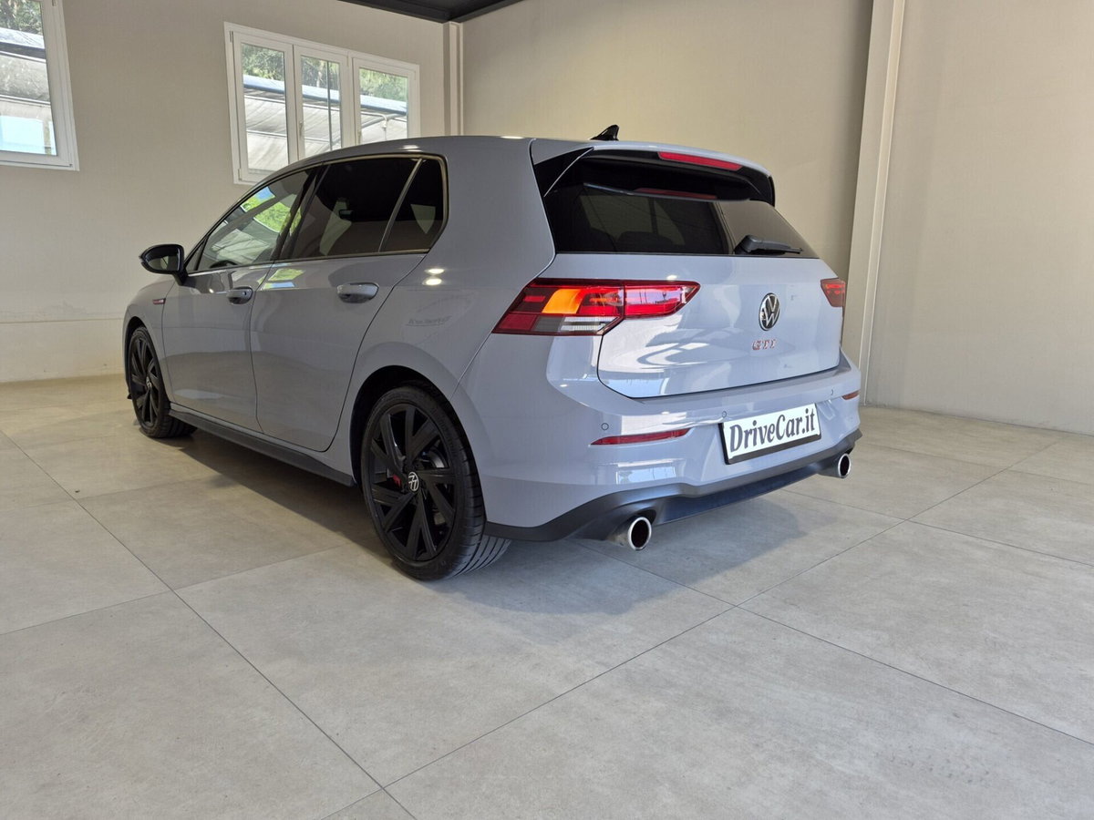 Volkswagen Golf 2.0 TSI GTI (12)