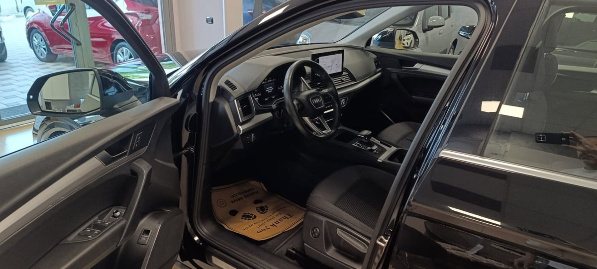 Audi Q5 35 TDI S tronic Business Advanced (10)