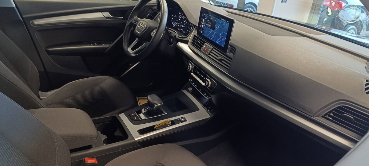 Audi Q5 35 TDI S tronic Business Advanced (16)