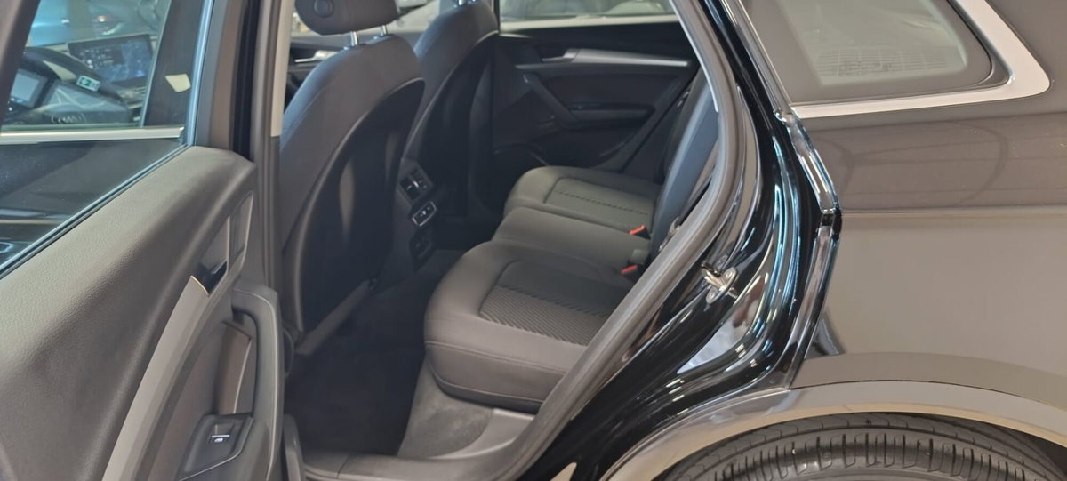 Audi Q5 35 TDI S tronic Business Advanced (19)