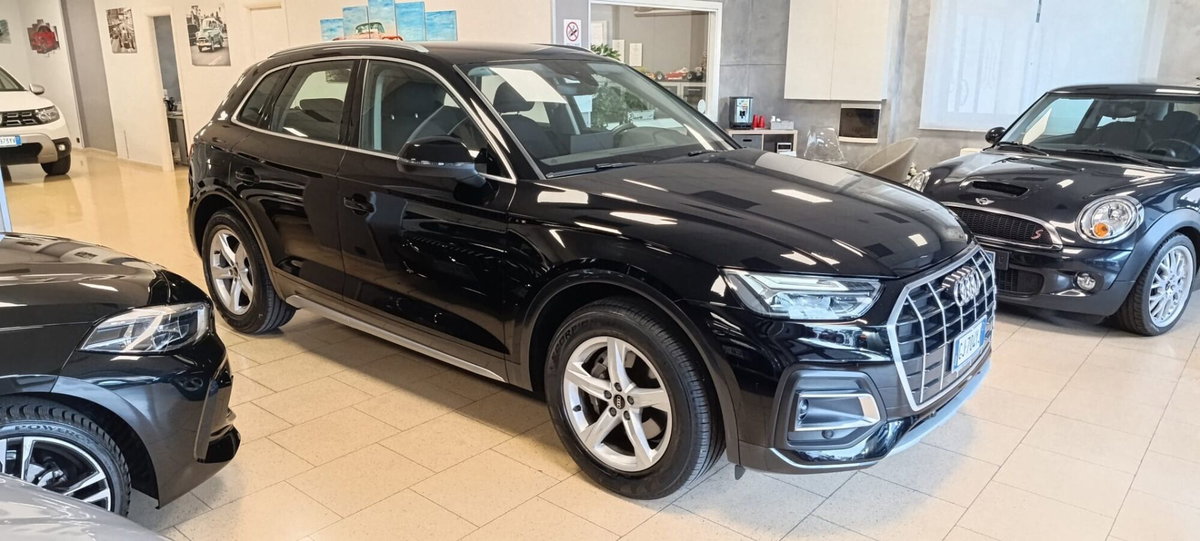 Audi Q5 35 TDI S tronic Business Advanced (3)