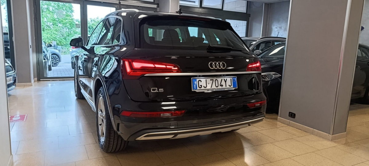 Audi Q5 35 TDI S tronic Business Advanced (6)