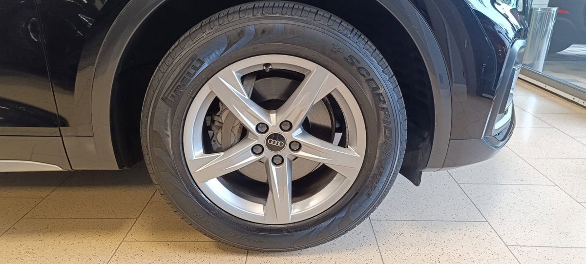 Audi Q5 35 TDI S tronic Business Advanced (9)