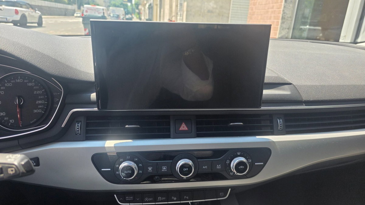 Audi A4 Avant 35 TFSI S tronic Business (13)