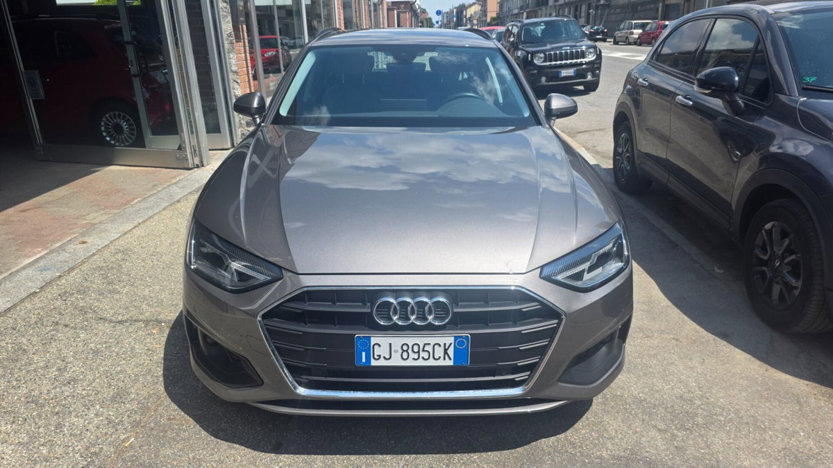 Audi A4 Avant 35 TFSI S tronic Business (2)