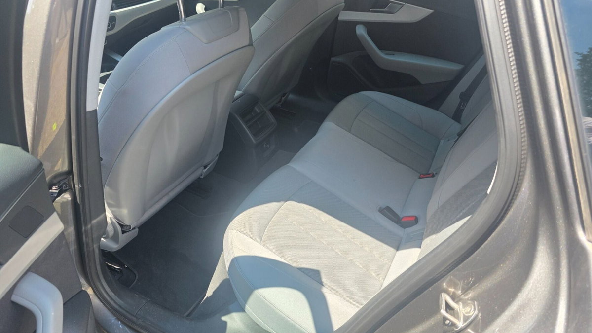 Audi A4 Avant 35 TFSI S tronic Business (8)
