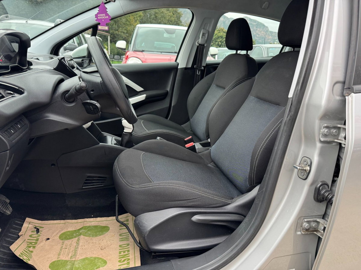 Peugeot 208 82 5 porte Active (7)