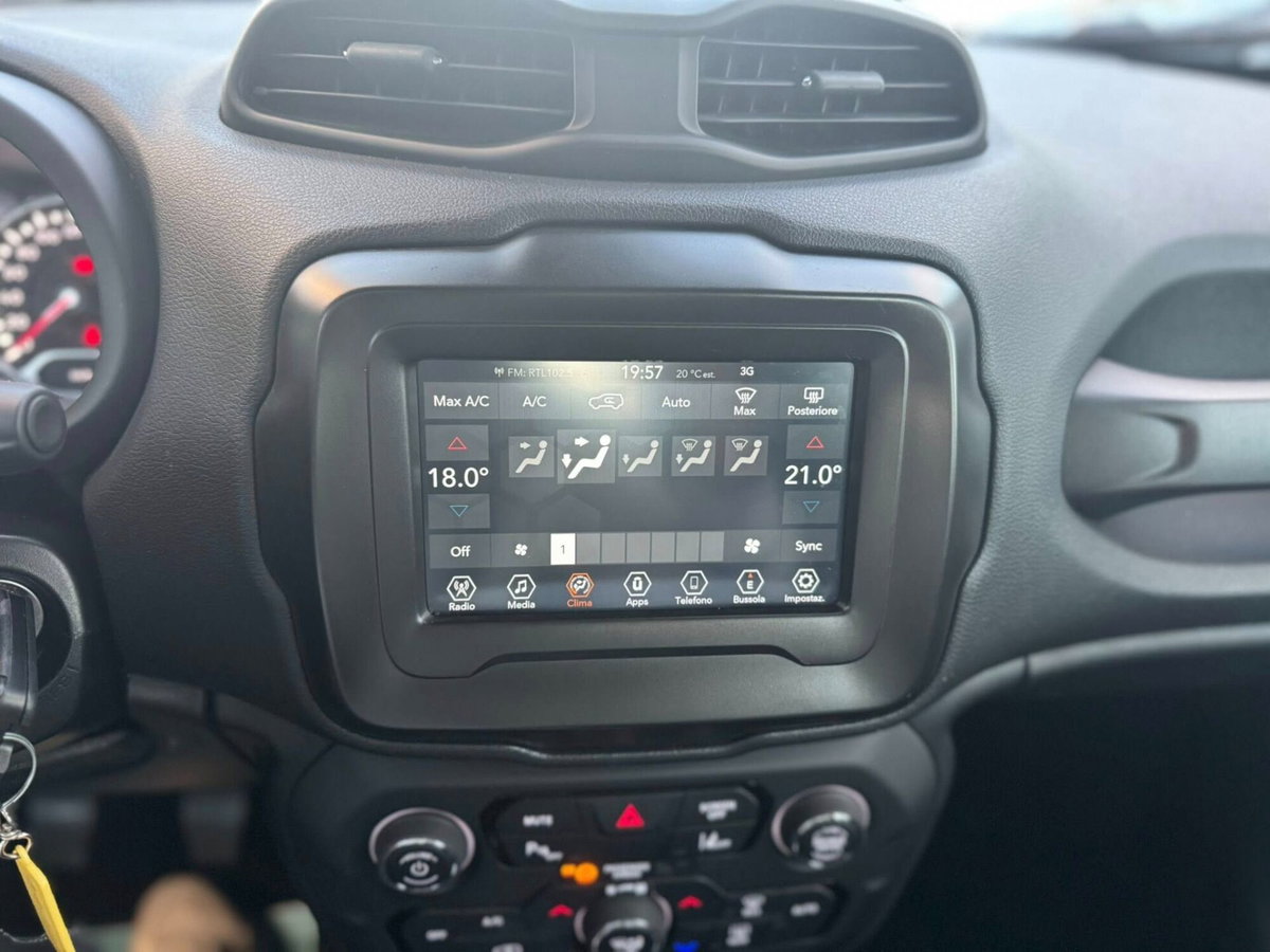 Jeep Renegade 1.6 Mjt 130 CV Limited (15)