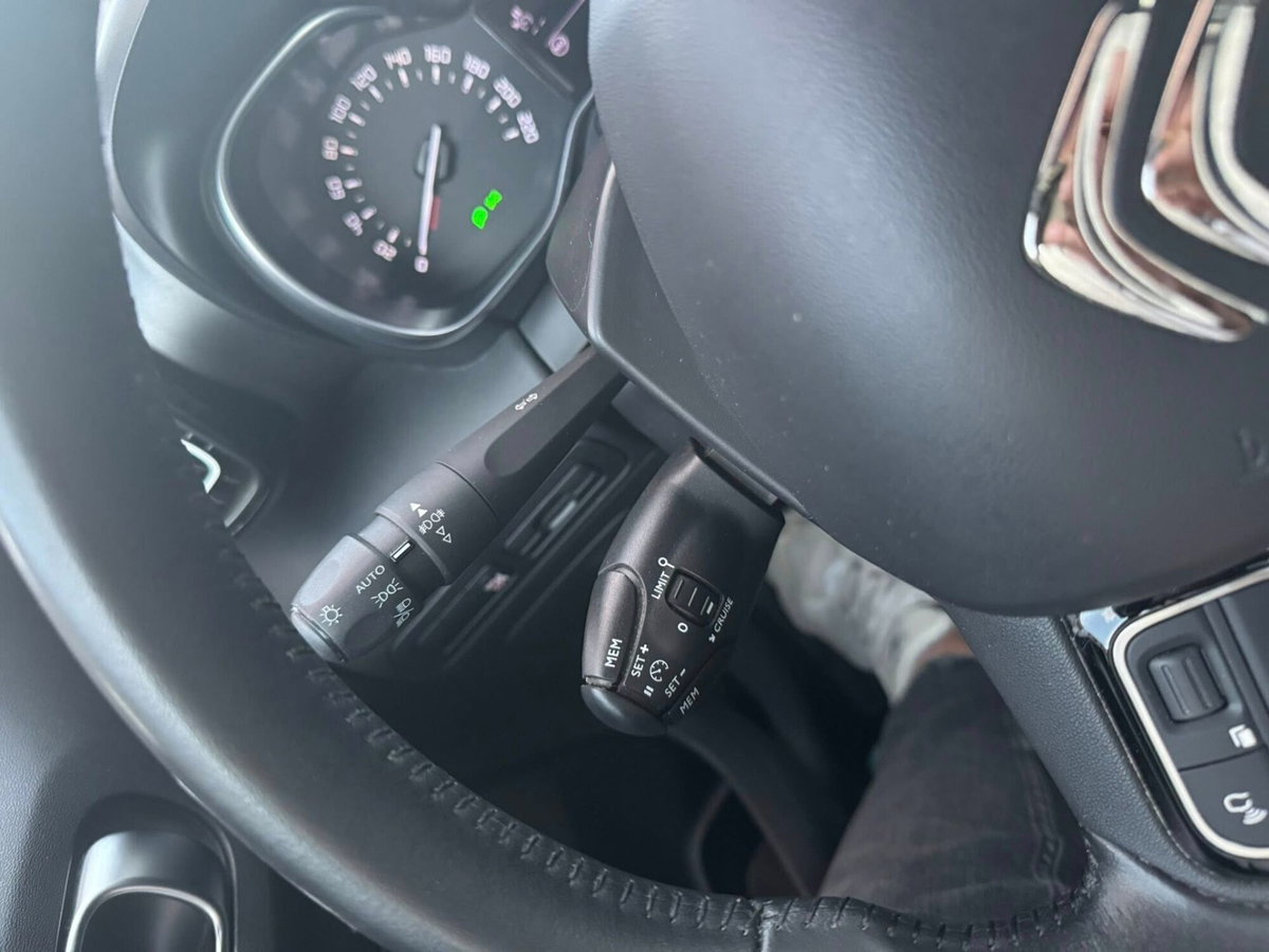 Citroen C3 Aircross BlueHDi 100 S&S Shine (10)