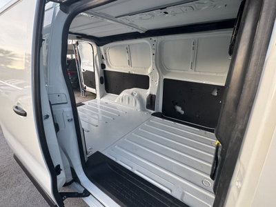 Toyota Proace Verso Verso 2.0D 150 CV L1 D Lounge (10)