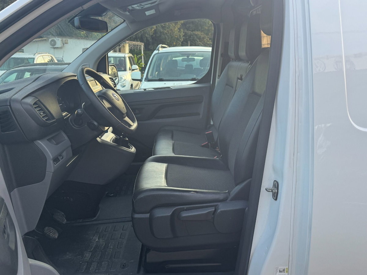 Toyota Proace Verso Verso 2.0D 150 CV L1 D Lounge (7)