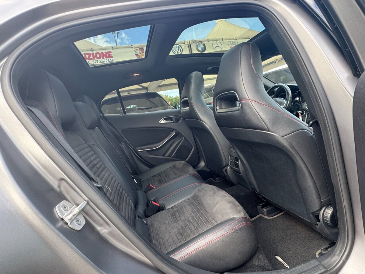 Mercedes-Benz GLA SUV 200 d Premium (12)
