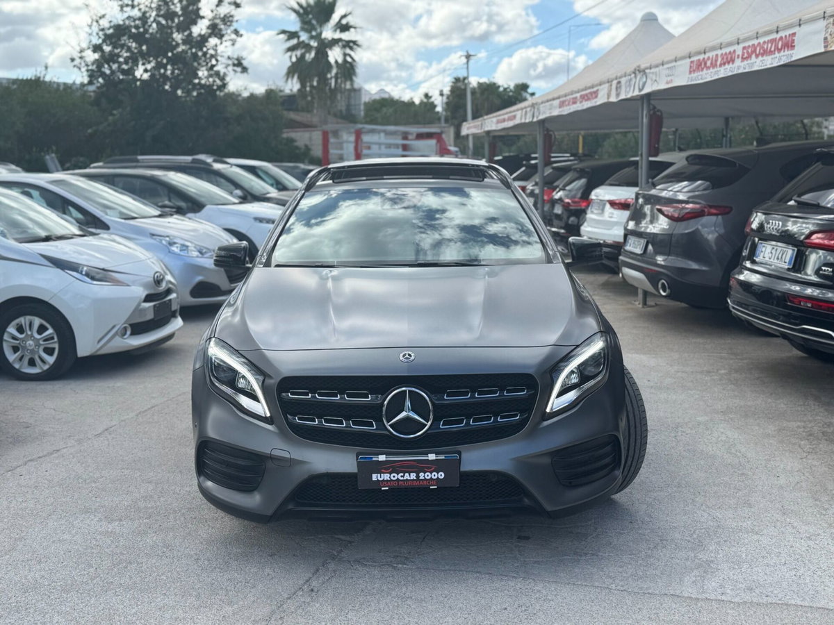 Mercedes-Benz GLA SUV 200 d Premium (2)