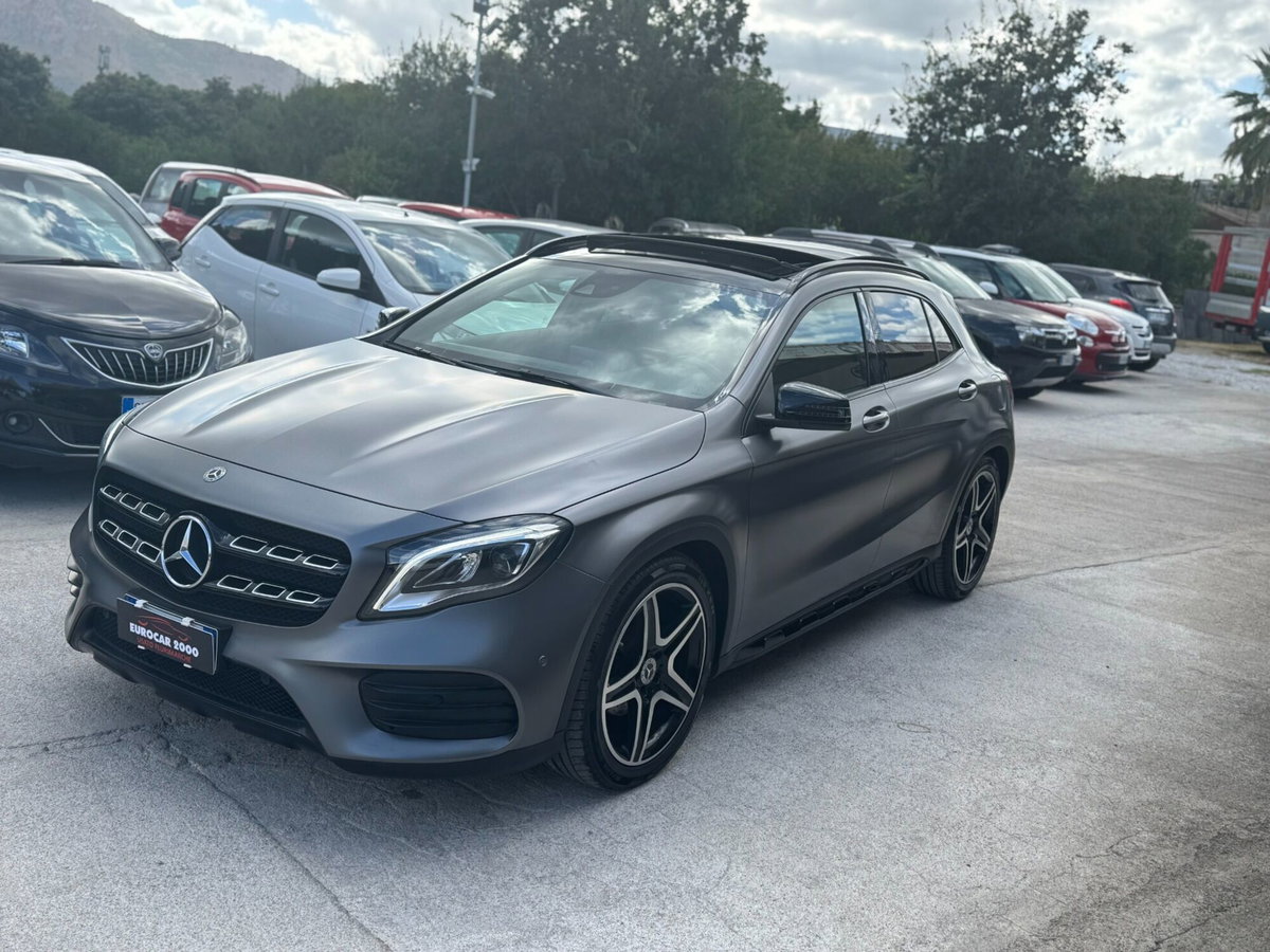 Mercedes-Benz GLA SUV 200 d Premium (3)