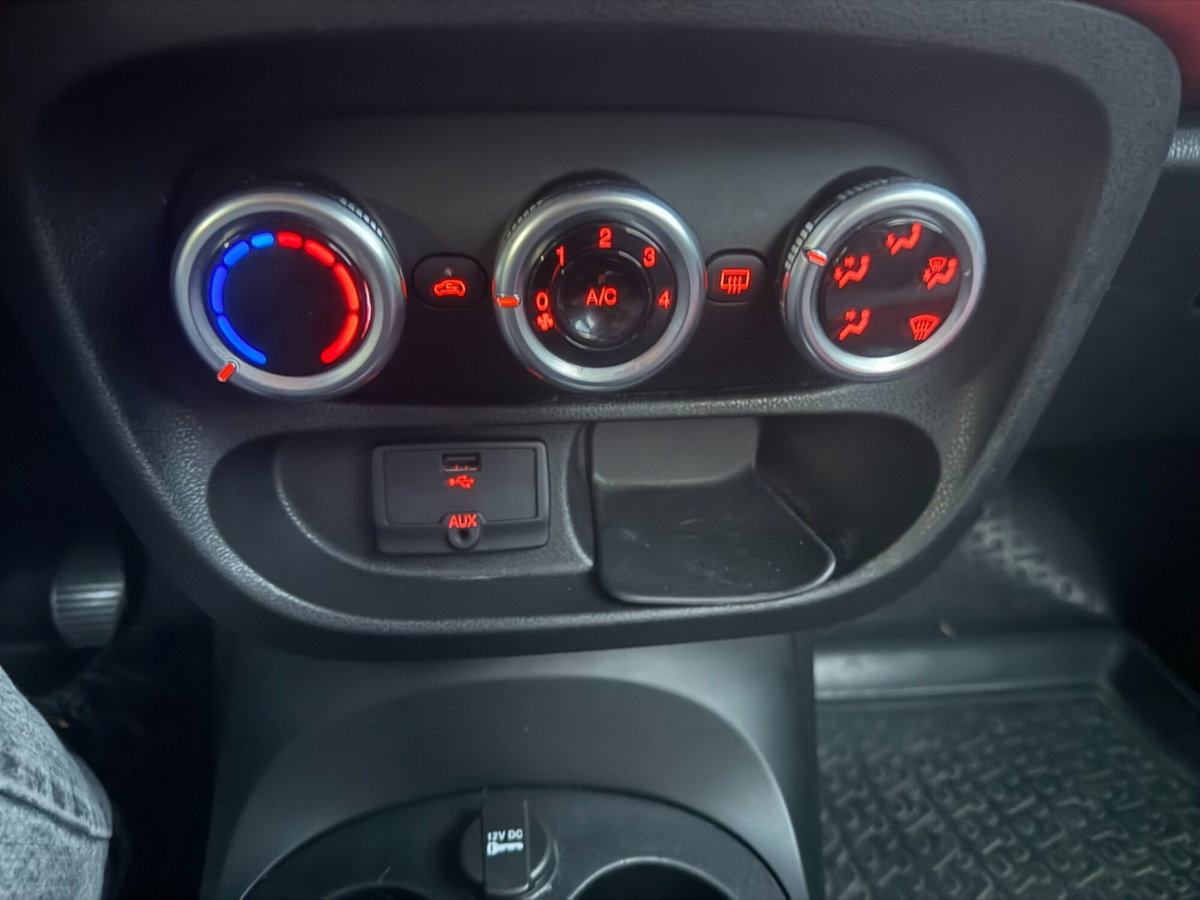 Fiat 500L 1.6 Multijet 105 CV Lounge (13)