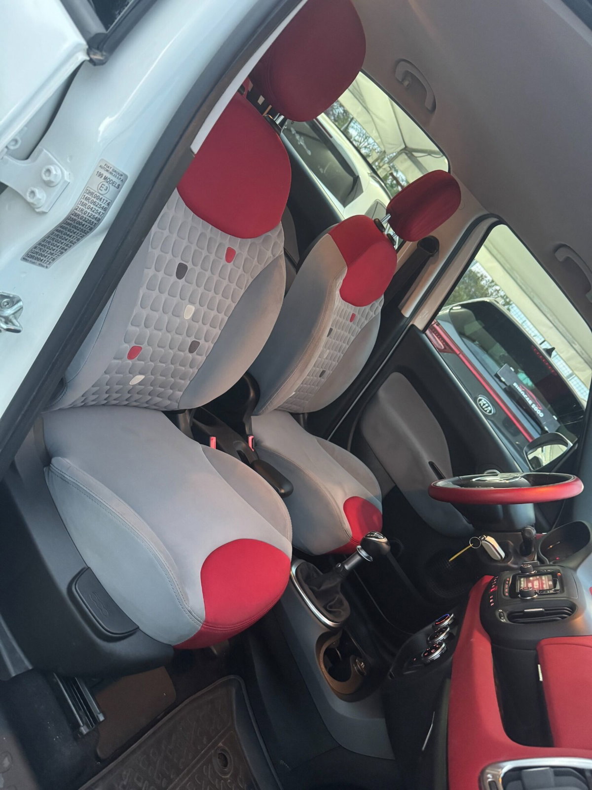 Fiat 500L 1.6 Multijet 105 CV Lounge (9)