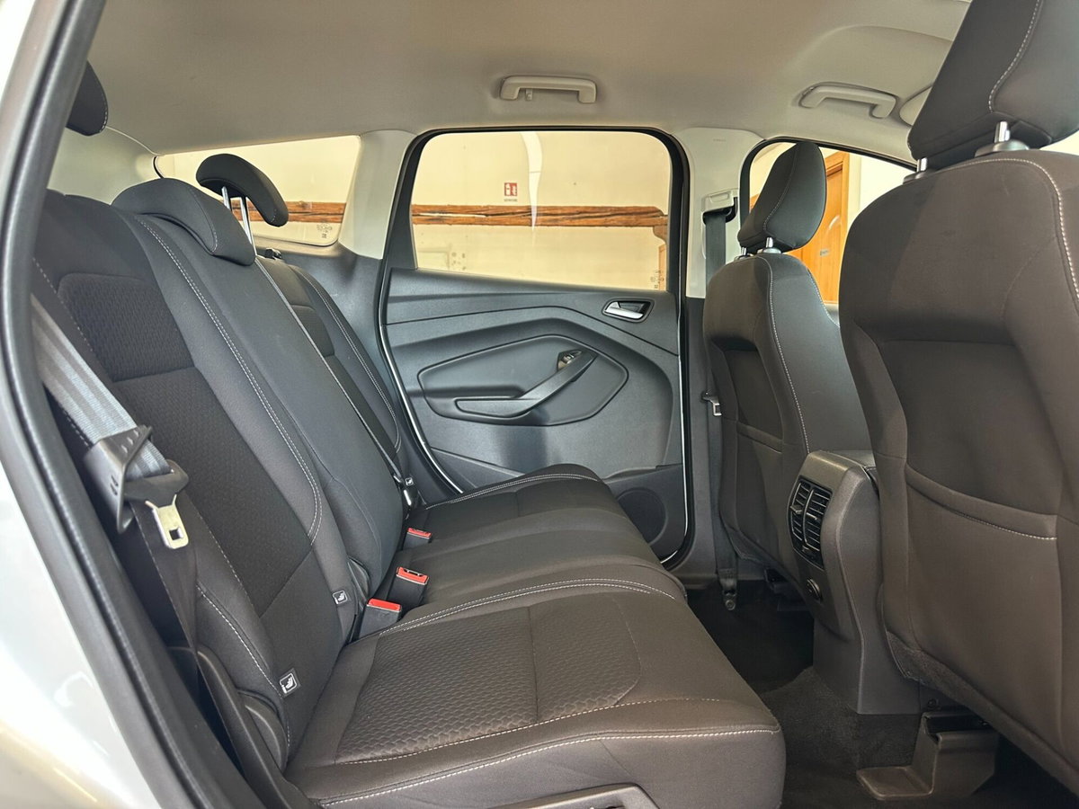 Ford Kuga 2.0 TDCI 120 CV S&S 2WD Powershift Business (10)