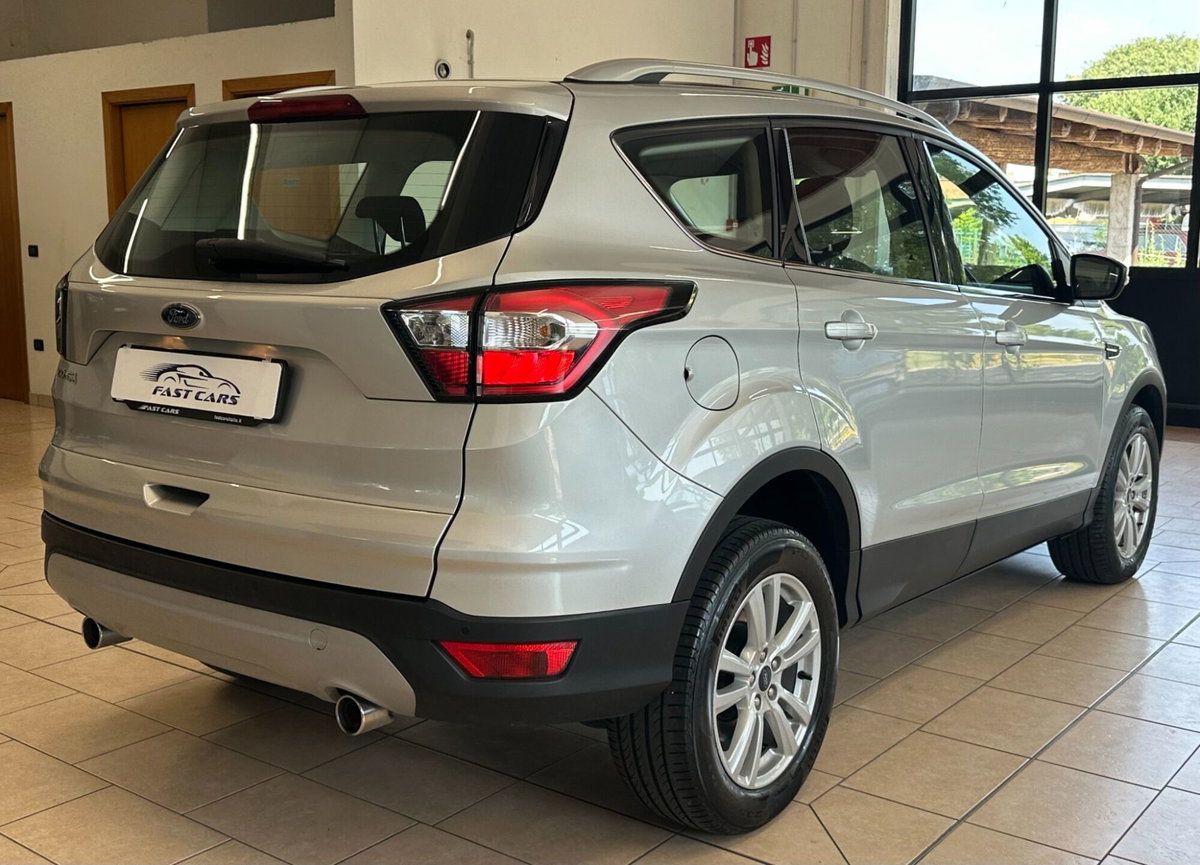 Ford Kuga 2.0 TDCI 120 CV S&S 2WD Powershift Business (6)